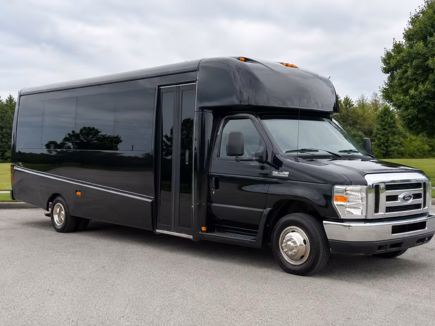 18 passenger minibus