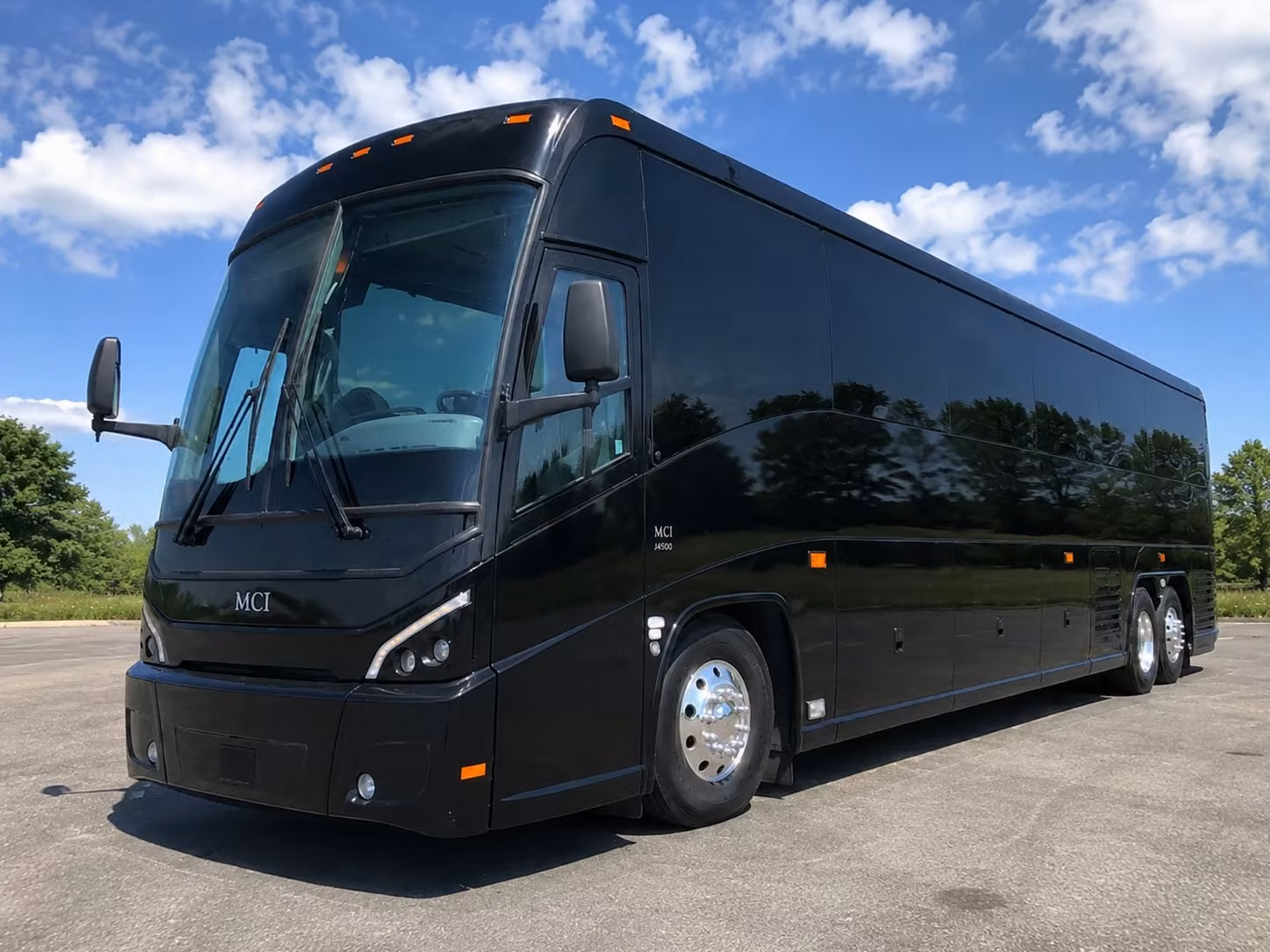 bachelor bachelorette and birthday party bus rentals in detroit
