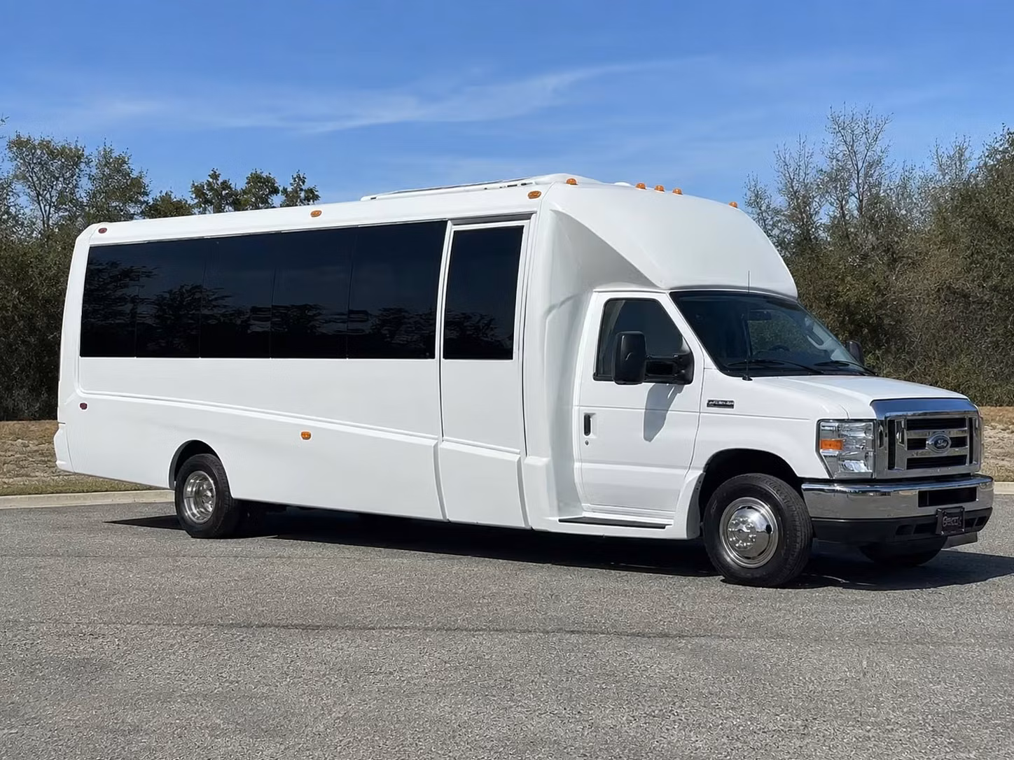 bachelorette party buses and bridal party transportation in detroit
