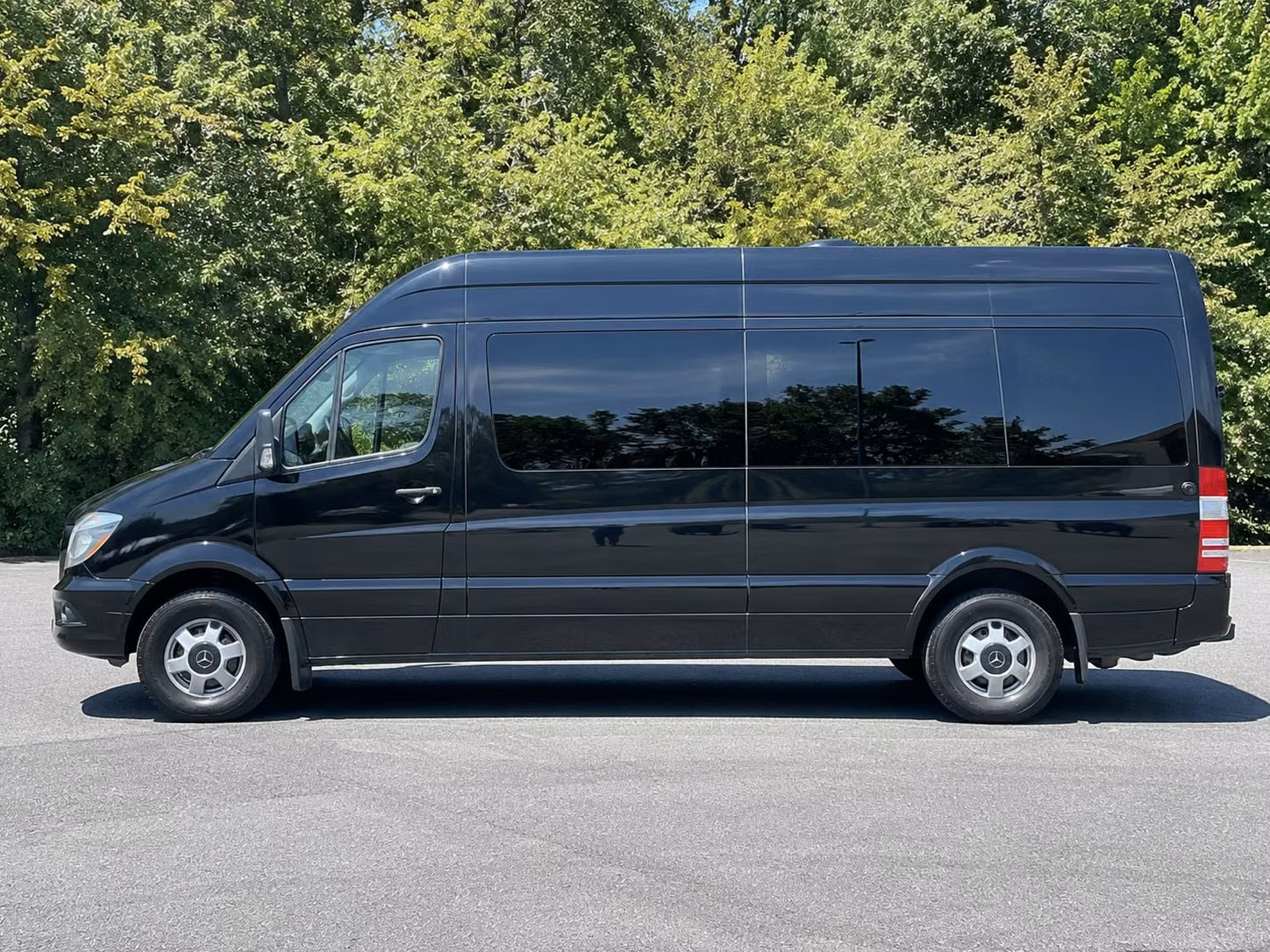 detroit airport transportation