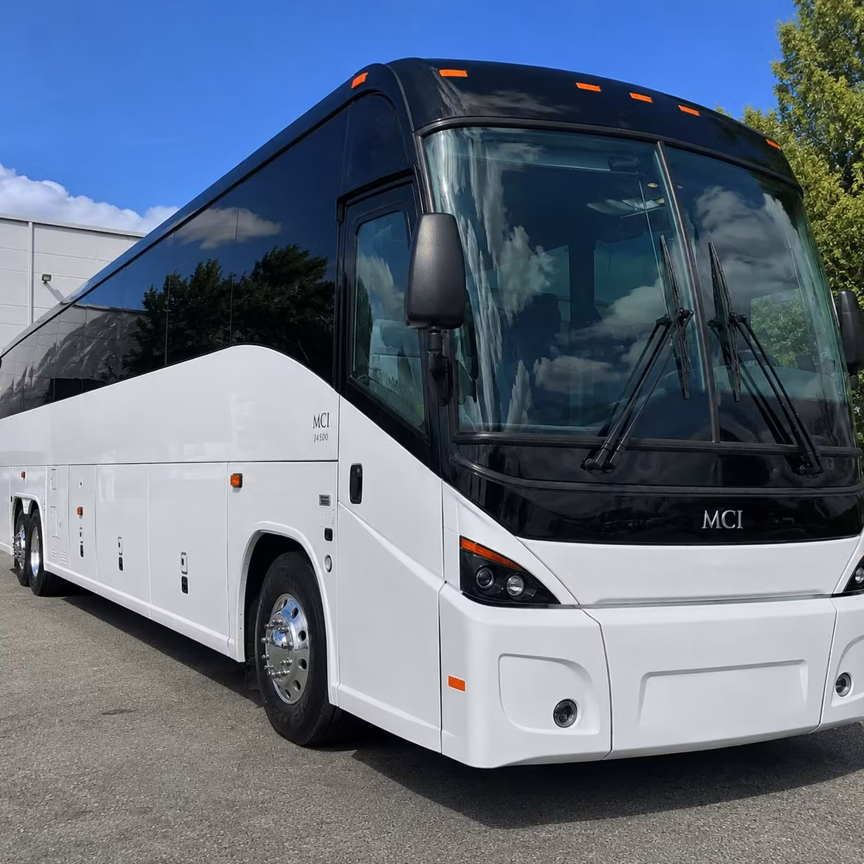 detroit employee shuttle routes along the i 75 and woodward corridors