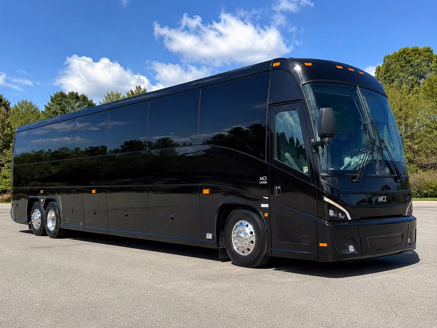 detroit wedding shuttle bus rentals for every venue and guest list