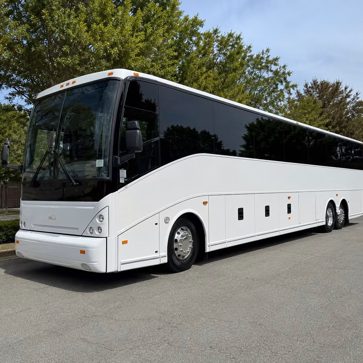 large group airport transportation for conventions and events in detroit